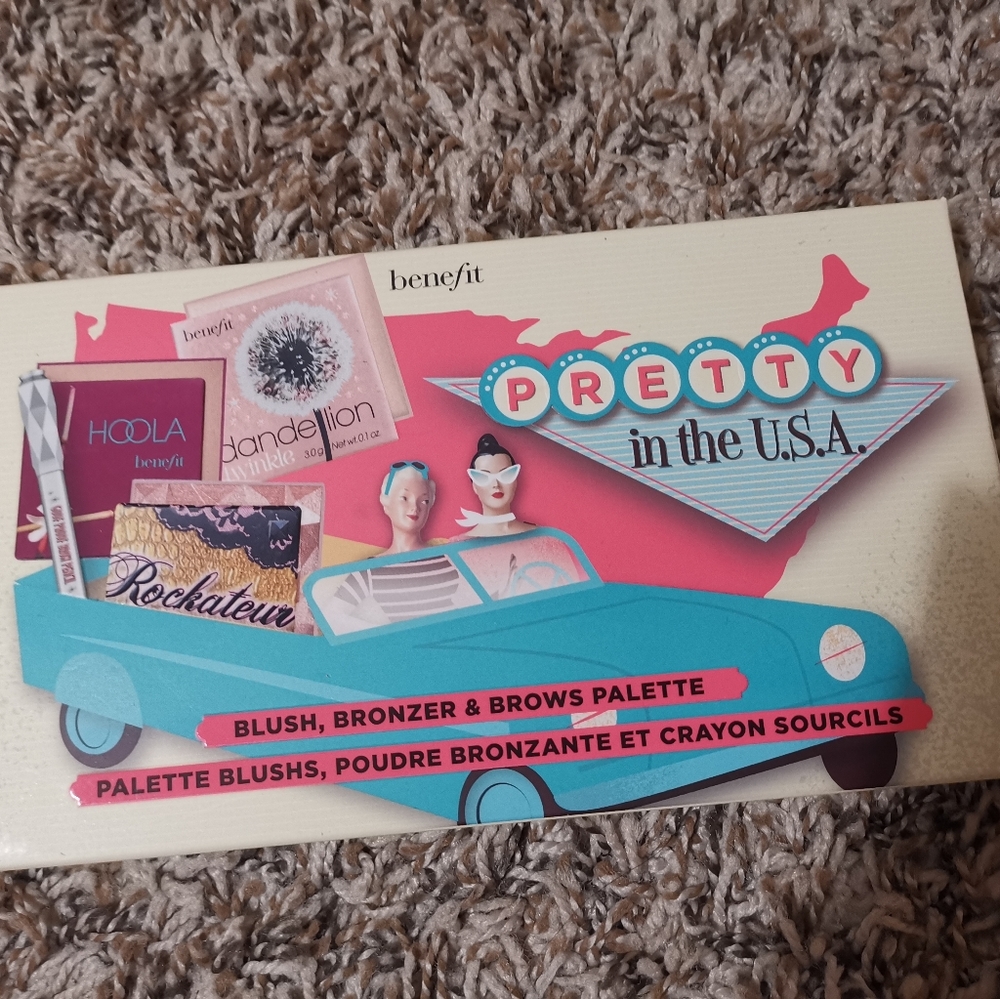 Benefit pallette - never used but broken mirror